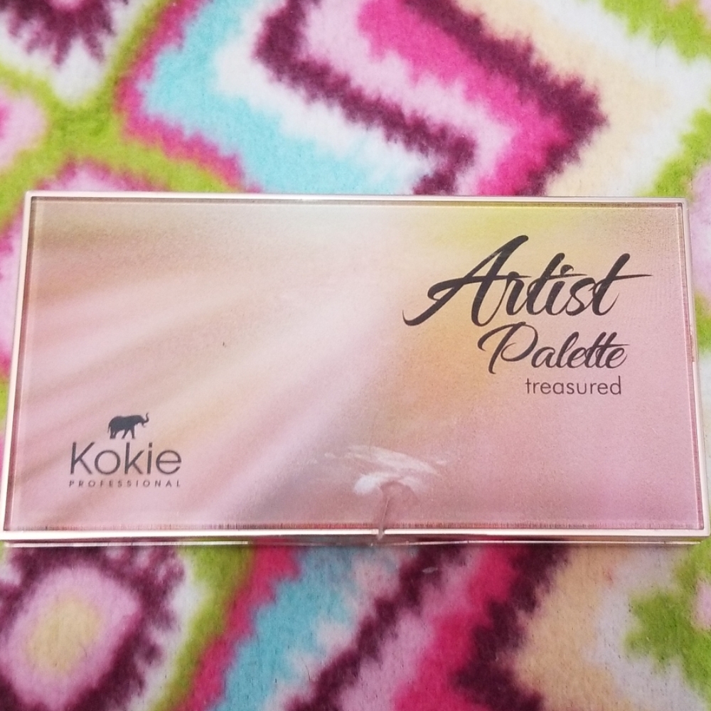 Makeup palette